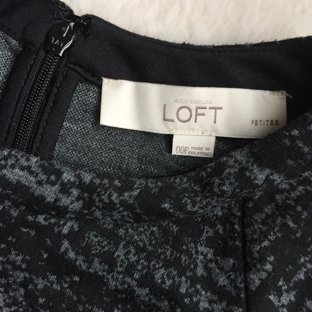 LOFT Spacedye Flounce Short Sleeve Dress - Picture 6 of 8